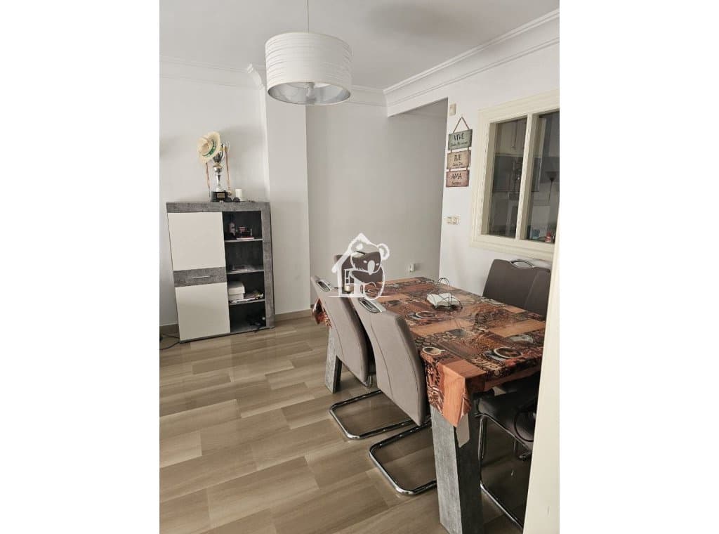3 slaapkamer Appartement te huur in Guardamar del Segura - € 1.100 (Ref: 10061087)