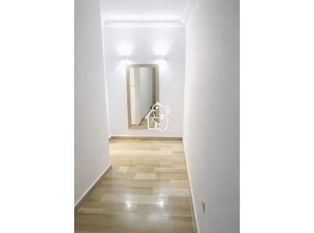 3 slaapkamer Appartement te huur in Zona Pueblo, Guardamar del Segura - € 1.100 (Ref: 10061087)