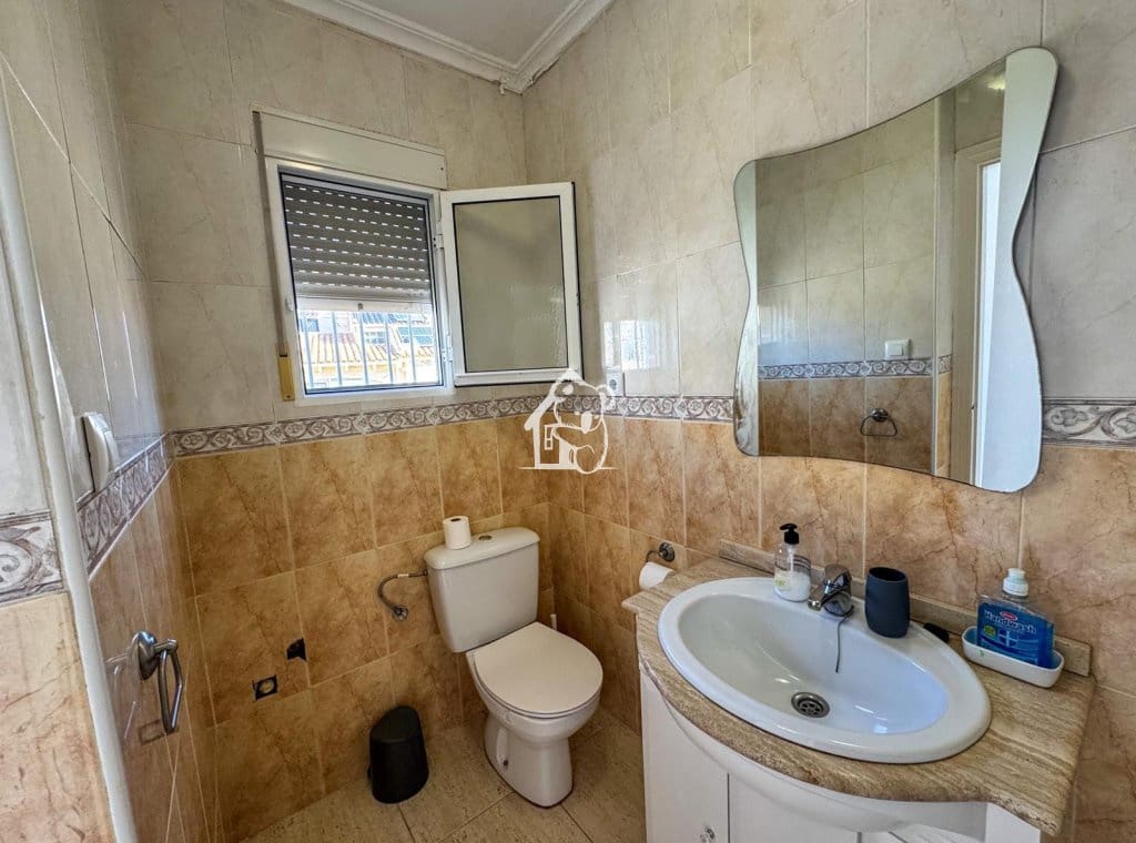 3 soverom Hus til leie i Villamartin med svømmebasseng garasje - € 1 250 (Ref: 10063528)