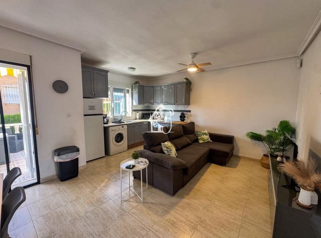 3 soverom Hus til leie i Villamartin, Orihuela med svømmebasseng garasje - € 1 250 (Ref: 10063528)