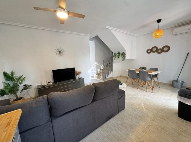 3 soverom Hus til leie i Villamartin, Orihuela med svømmebasseng garasje - € 1 250 (Ref: 10063528)