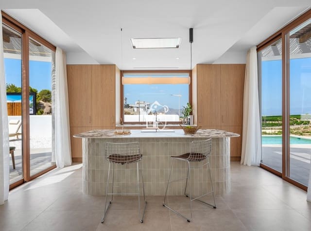 3 soveværelse Villa til salg i Algorfa med swimmingpool garage - € 650.000 (Ref: 10066953)