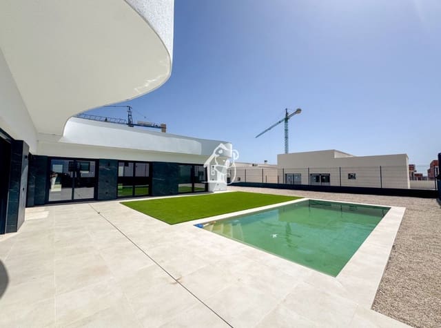 3 slaapkamer Villa te koop in Ciudad Quesada, Rojales met zwembad - € 550.000 (Ref: 10066955)