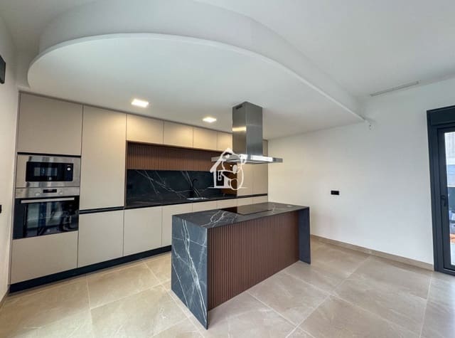 3 slaapkamer Villa te koop in Ciudad Quesada, Rojales met zwembad - € 550.000 (Ref: 10066955)