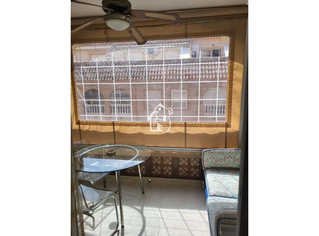 3 soveværelse Lejlighed til leje i Torrevieja - € 1.150 (Ref: 10074750)