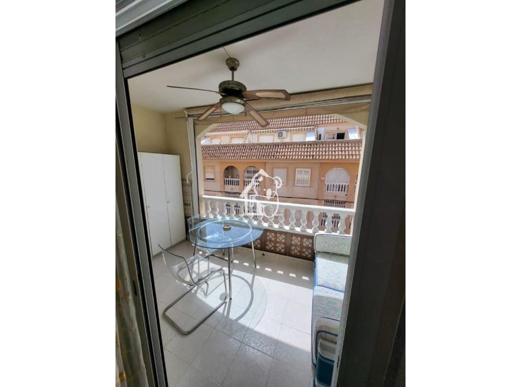 3 soveværelse Lejlighed til leje i Torrevieja - € 1.150 (Ref: 10074750)