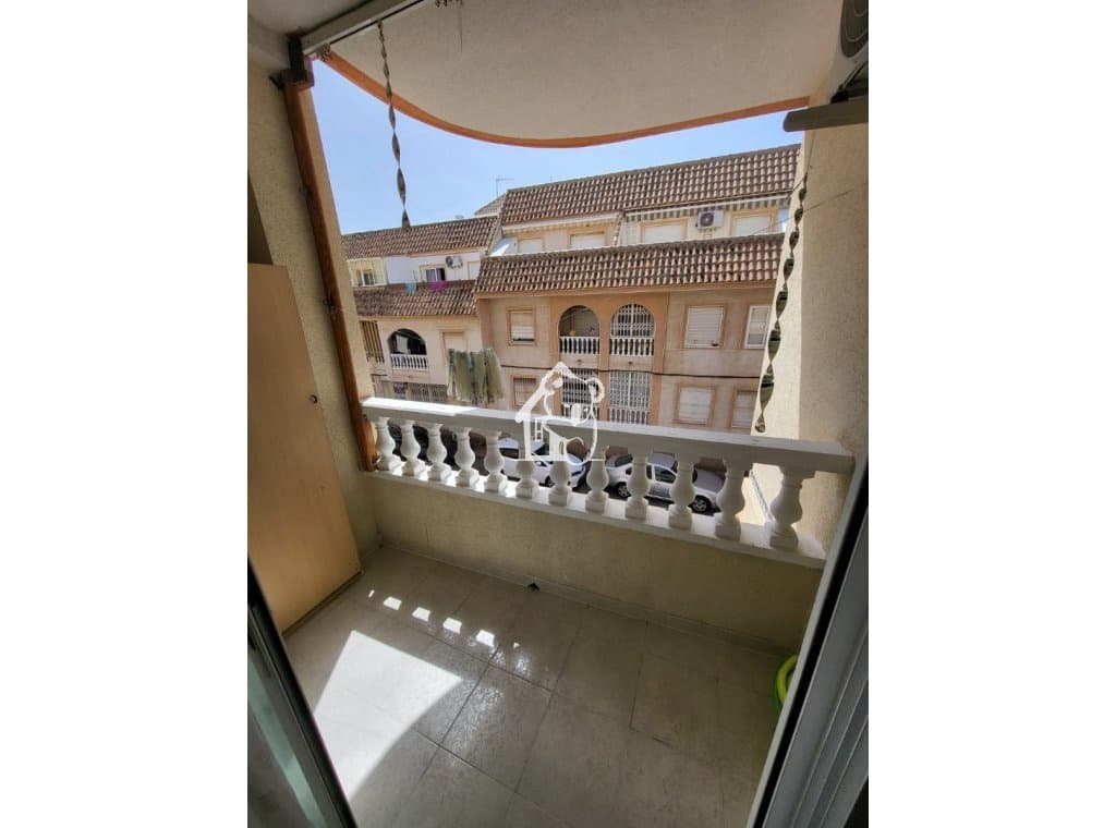 3 soveværelse Lejlighed til leje i Torrevieja - € 1.150 (Ref: 10074750)