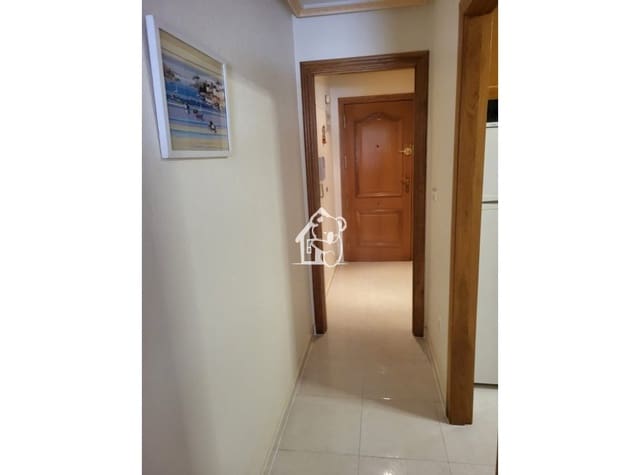 3 slaapkamer Flat te huur in Antonio Machado, Torrevieja - € 1.150 (Ref: 10074750)