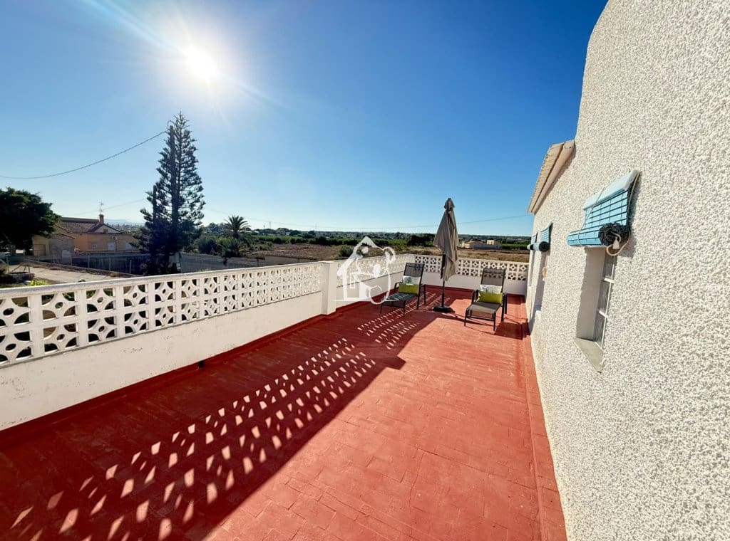 2 slaapkamer Appartement te huur in Guardamar del Segura - € 750 (Ref: 10074751)