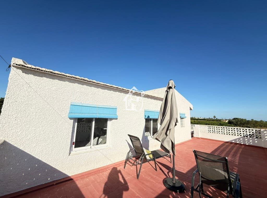 2 slaapkamer Appartement te huur in Guardamar del Segura - € 750 (Ref: 10074751)