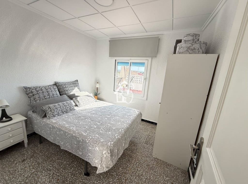 2 slaapkamer Appartement te huur in Guardamar del Segura - € 750 (Ref: 10074751)