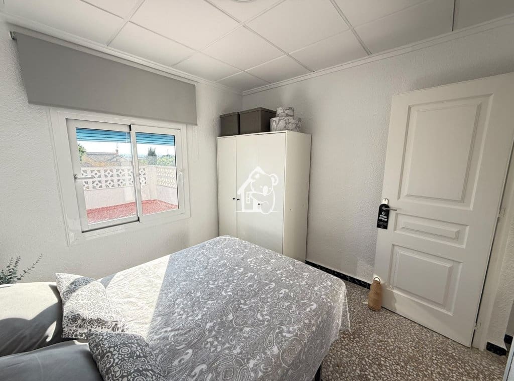 2 slaapkamer Appartement te huur in Guardamar del Segura - € 750 (Ref: 10074751)