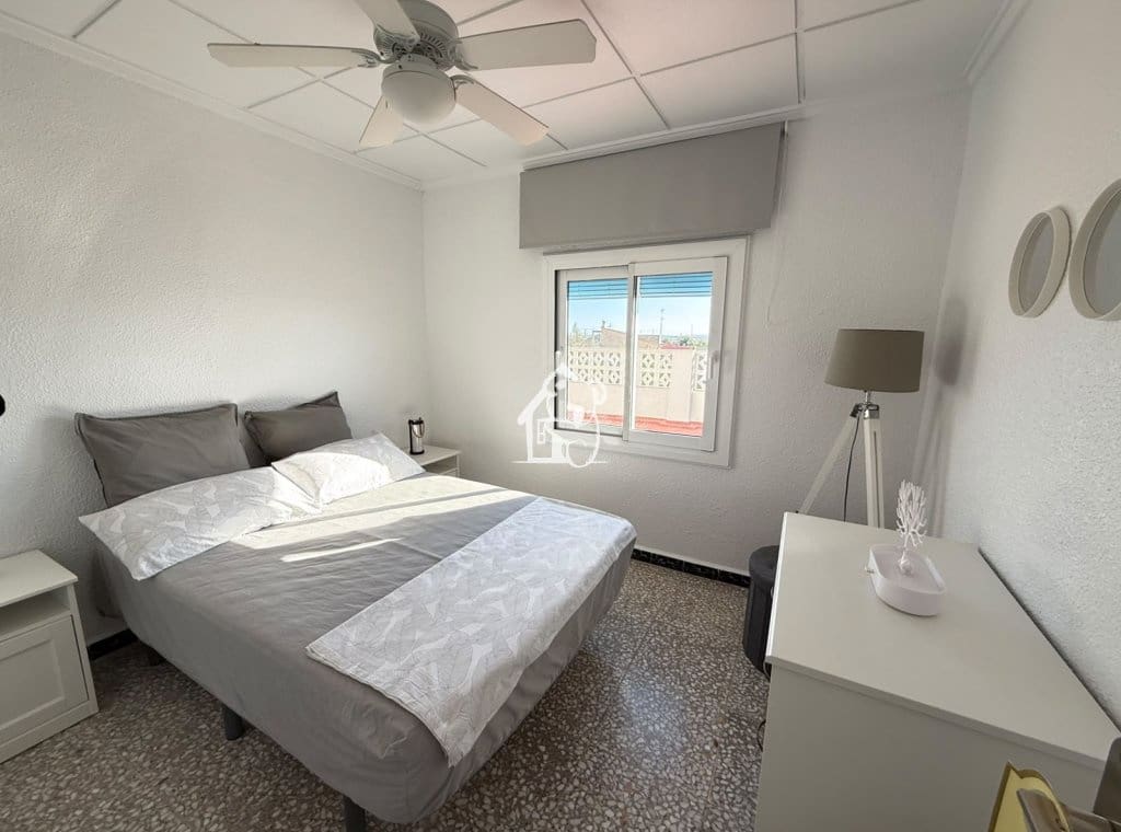 2 slaapkamer Appartement te huur in Guardamar del Segura - € 750 (Ref: 10074751)