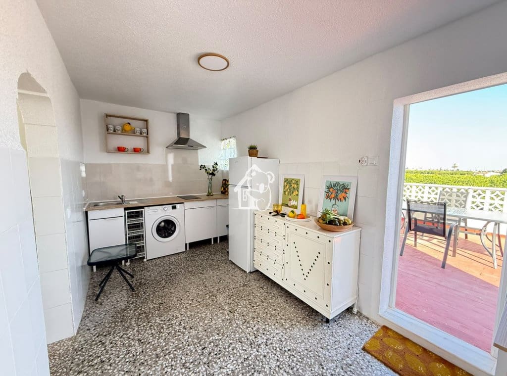 2 slaapkamer Appartement te huur in Guardamar del Segura - € 750 (Ref: 10074751)
