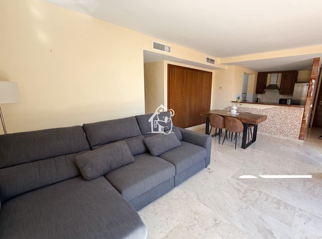 Appartement de 2 chambres à louer à Orihuela Costa avec piscine garage - 1 400 € (Ref: 10077338)