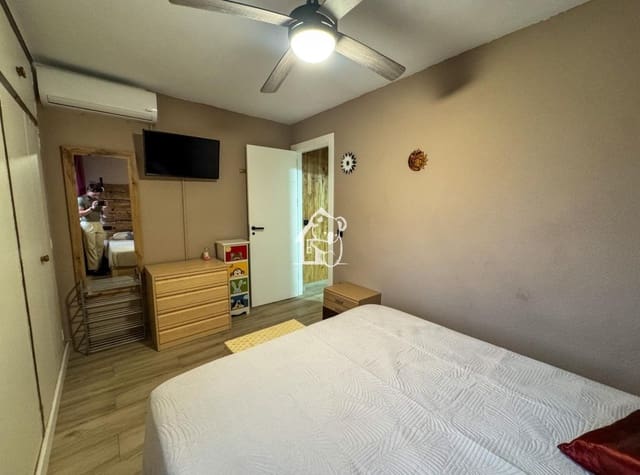 1 quarto Apartamento para arrendar em Playa Flamenca, Orihuela com piscina garagem - 950 € (Ref: 10085338)