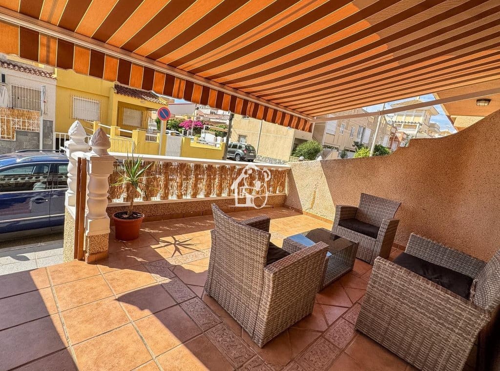 3 Zimmer Haus zu vermieten in Torre de la Horadada mit Garage - 1.200 € (Ref: 10088787)
