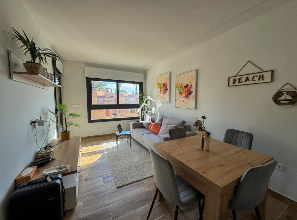 2 quarto Apartamento para arrendar em Villamartin com piscina garagem - 1 200 € (Ref: 10088788)