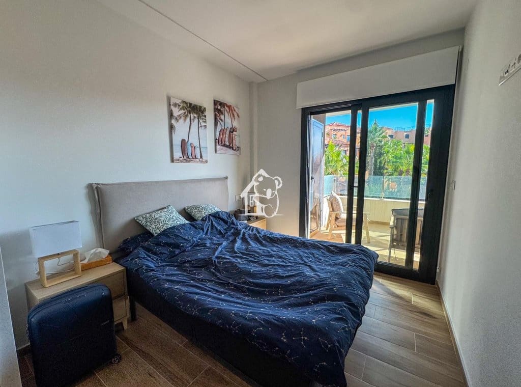 2 quarto Apartamento para arrendar em Villamartin com piscina garagem - 1 200 € (Ref: 10088788)