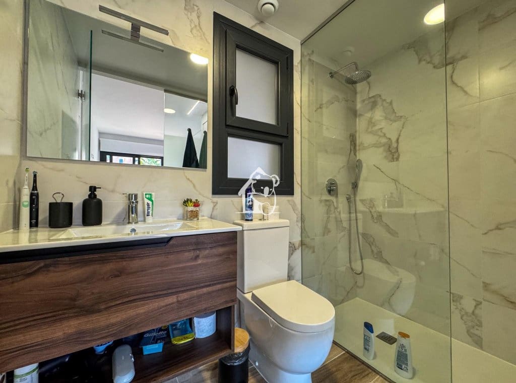 2 quarto Apartamento para arrendar em Villamartin com piscina garagem - 1 200 € (Ref: 10088788)