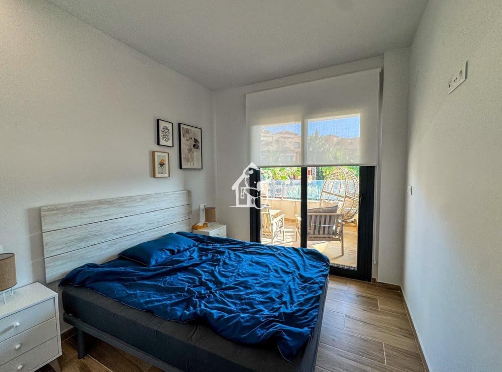 2 quarto Apartamento para arrendar em Villamartin com piscina garagem - 1 200 € (Ref: 10088788)