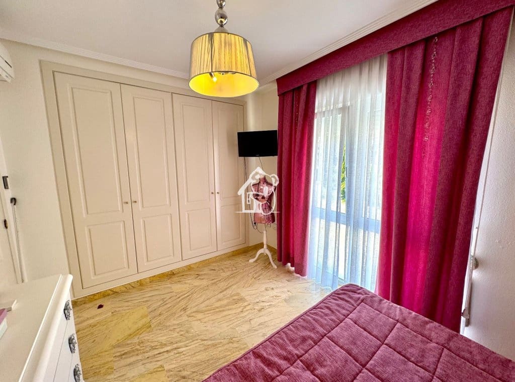5 camera da letto Villa da affittare in Orihuela Costa con piscina garage - 2.100 € (Rif: 10094006)