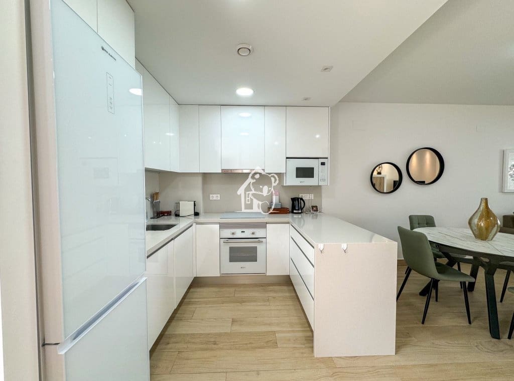Bungalow de 2 chambres à louer à Torrevieja avec piscine - 1 450 € (Ref: 10097393)