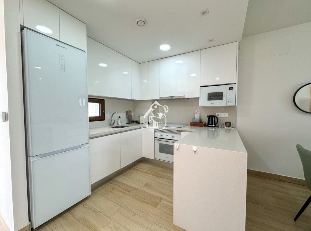Bungalow de 2 chambres à louer à Torrevieja avec piscine - 1 450 € (Ref: 10097393)