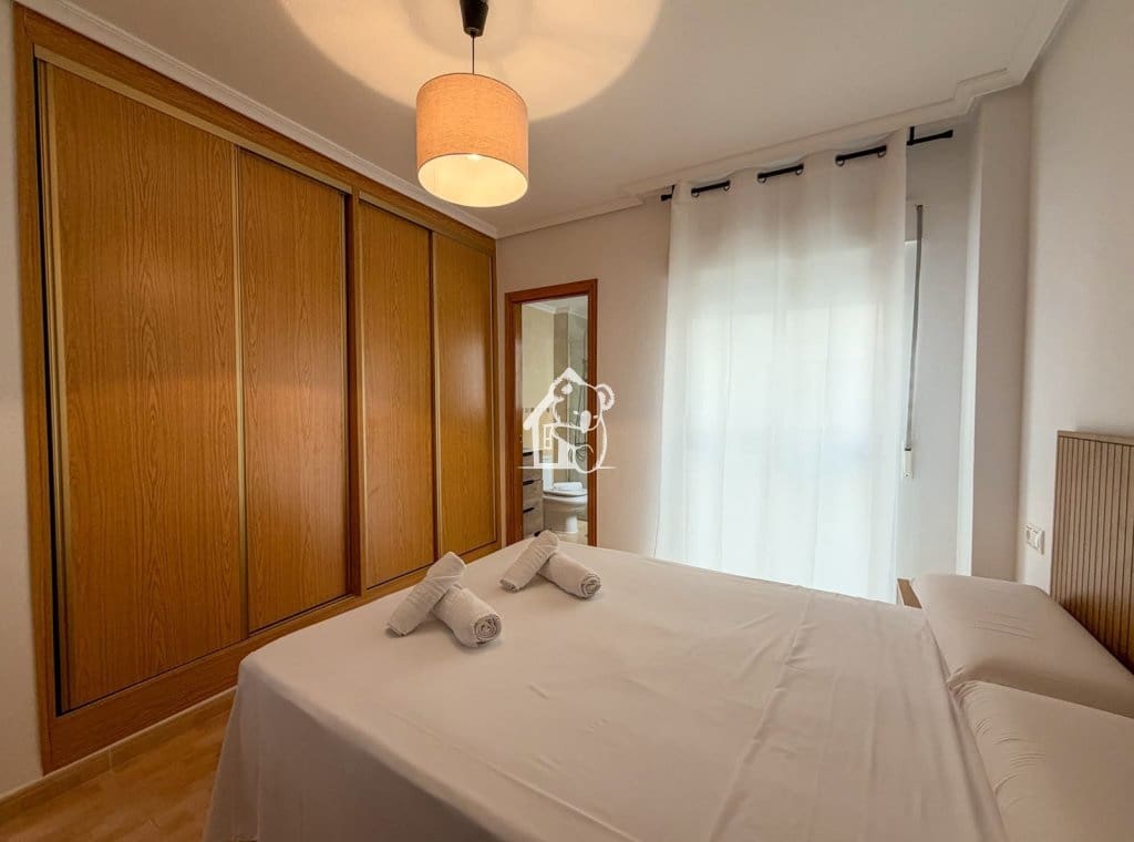 3 soverom Leilighet til leie i Torrevieja - € 1 000 (Ref: 10101299)