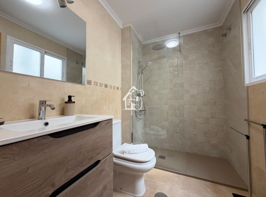 3 soverom Leilighet til leie i Torrevieja - € 1 000 (Ref: 10101299)