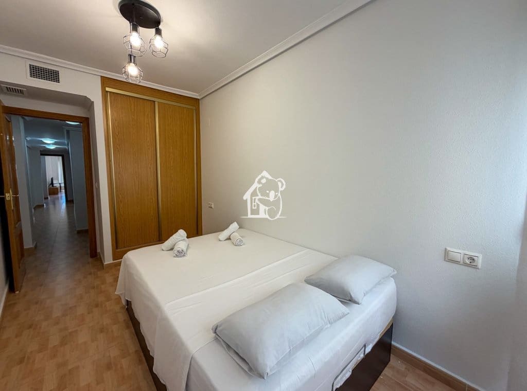 3 soverom Leilighet til leie i Torrevieja - € 1 000 (Ref: 10101299)