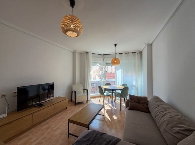 3 soverom Leilighet til leie i Centro - Muelle Pesquero, Torrevieja - € 1 000 (Ref: 10101299)