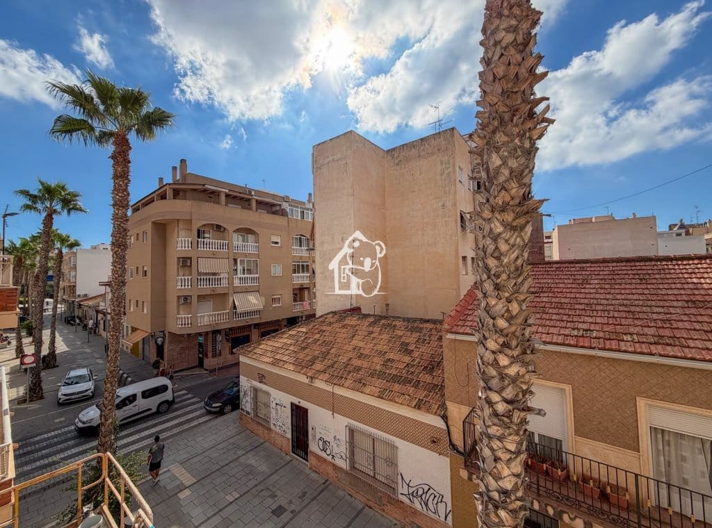 3 soverom Leilighet til leie i Torrevieja - € 1 000 (Ref: 10101299)