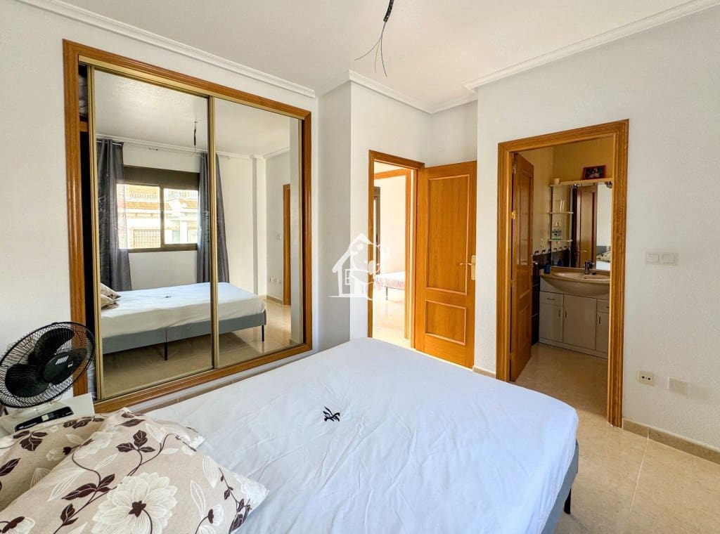 3 soveværelse Byhus til salg i San Miguel de Salinas med swimmingpool garage - € 239.000 (Ref: 10108831)