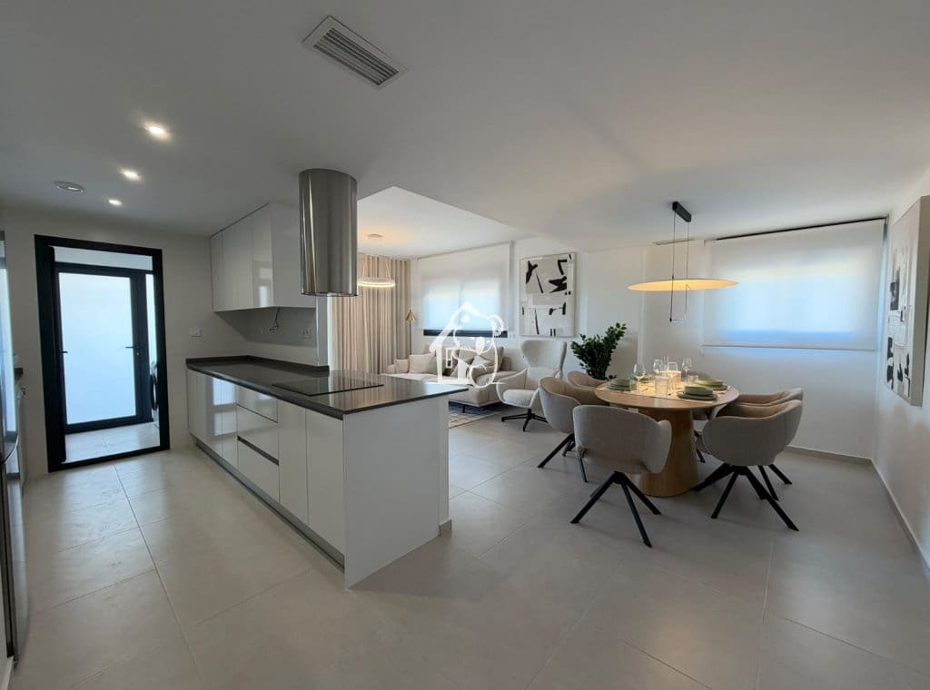 3 soveværelse Lejlighed til salg i San Miguel de Salinas med swimmingpool garage - € 276.000 (Ref: 10108833)