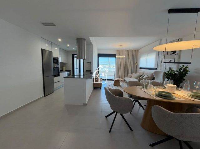 3 soveværelse Lejlighed til salg i San Miguel de Salinas med swimmingpool garage - € 276.000 (Ref: 10108833)