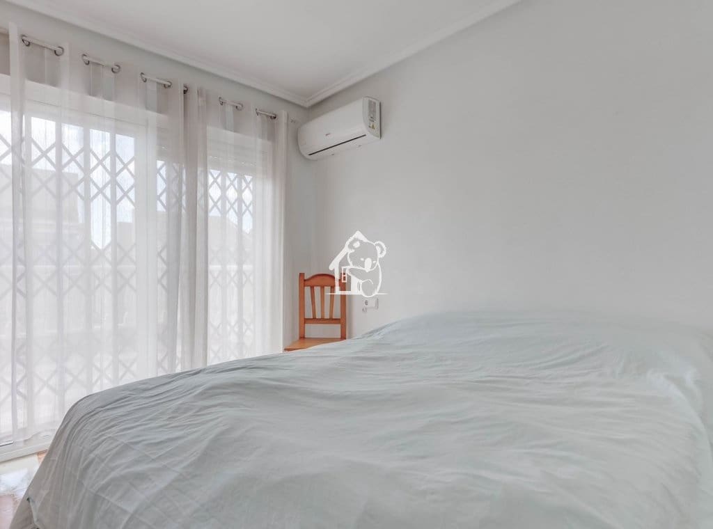 3 Zimmer Villa zu vermieten in Ciudad Quesada mit Pool - 1.200 € (Ref: 10114456)