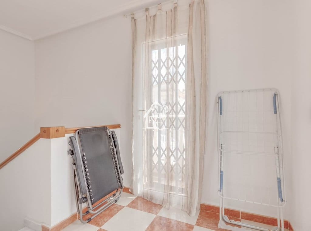 3 Zimmer Villa zu vermieten in Ciudad Quesada mit Pool - 1.200 € (Ref: 10114456)