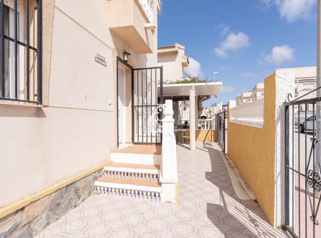 3 Zimmer Villa zu vermieten in Ciudad Quesada, Rojales mit Pool - 1.200 € (Ref: 10114456)