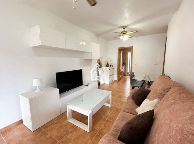 Bungalow de 2 habitaciones en La Campaneta, Orihuela en alquiler con piscina - 600 € (Ref: 10114458)