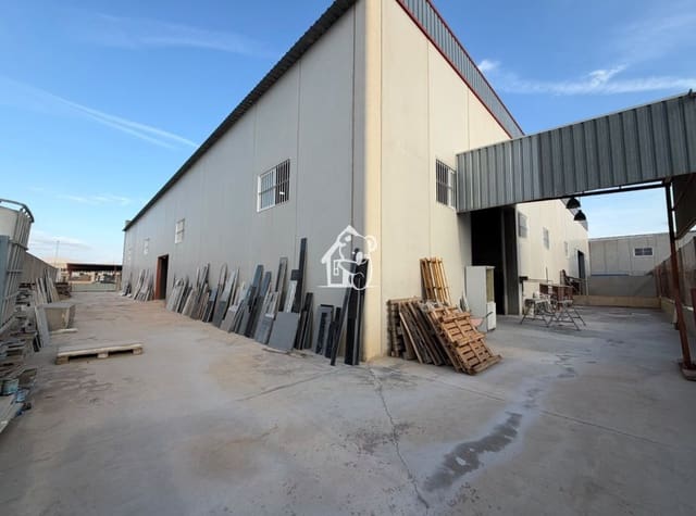 3 quarto Comercial para venda em Almoradí com garagem - 800 000 € (Ref: 10131018)