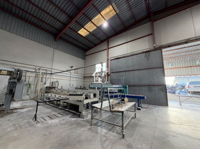 3 quarto Comercial para venda em Almoradí com garagem - 800 000 € (Ref: 10131018)