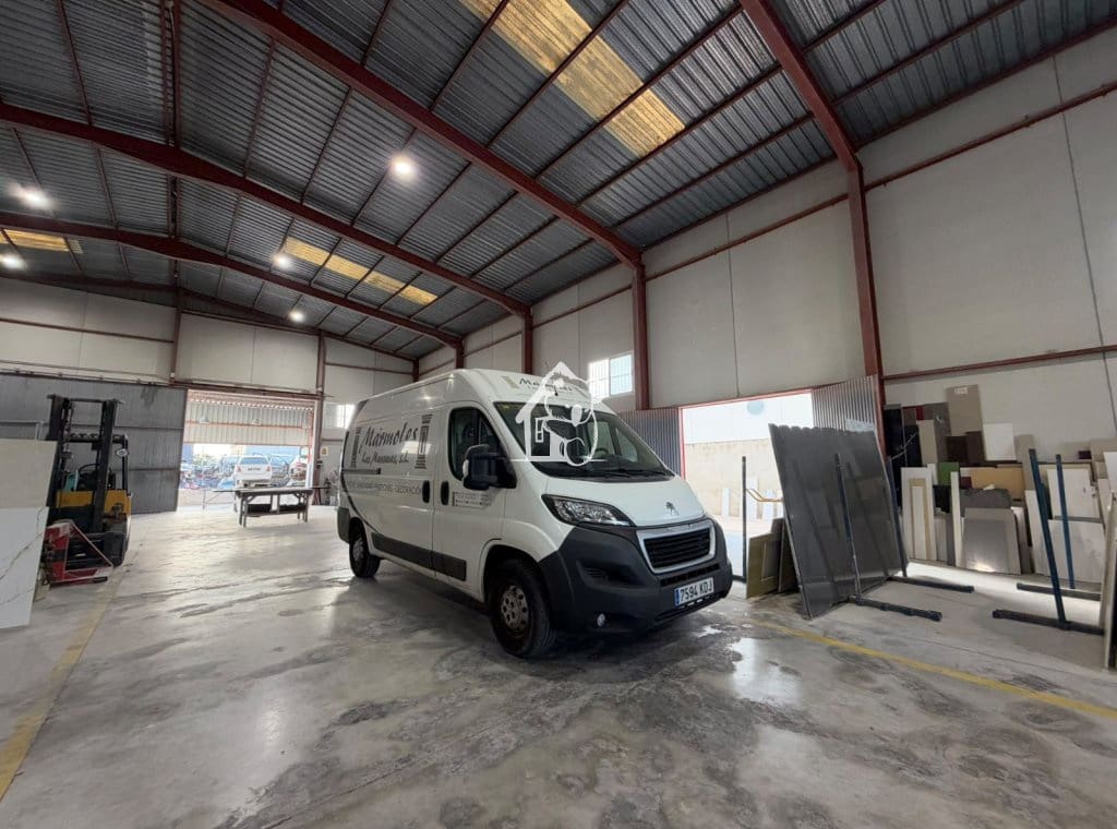 3 quarto Comercial para venda em Almoradi com garagem - 800 000 € (Ref: 10131018)