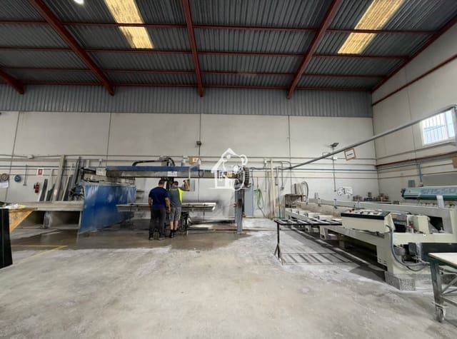 3 quarto Comercial para venda em Almoradí com garagem - 800 000 € (Ref: 10131018)
