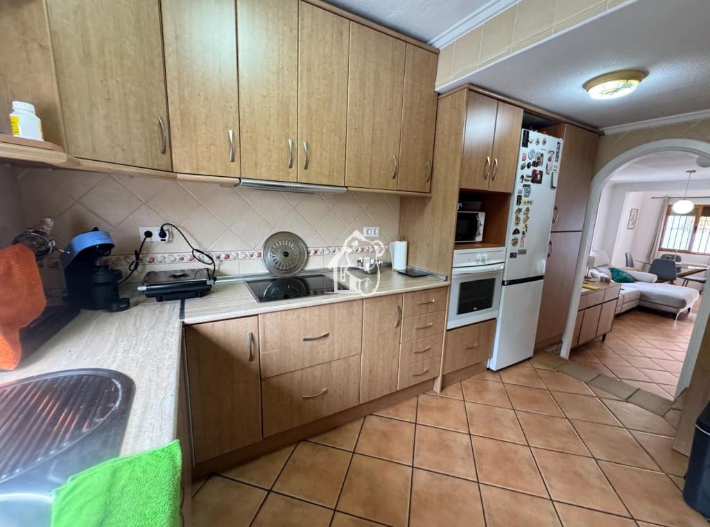 3 quarto Moradia para arrendar em La Marina com piscina garagem - 1 500 € (Ref: 10138962)
