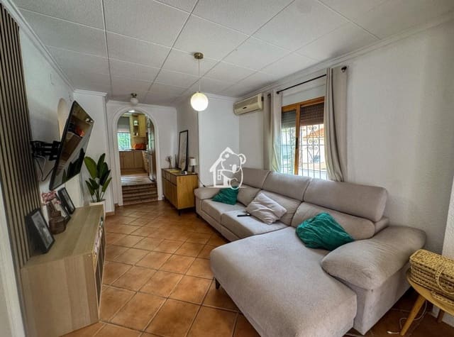 3 Zimmer Villa zu vermieten in La Marina, Elche / Elx mit Pool Garage - 1.500 € (Ref: 10138962)