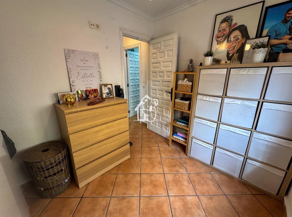 3 quarto Moradia para arrendar em La Marina com piscina garagem - 1 500 € (Ref: 10138962)