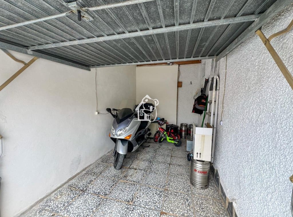3 quarto Moradia para arrendar em La Marina com piscina garagem - 1 500 € (Ref: 10138962)