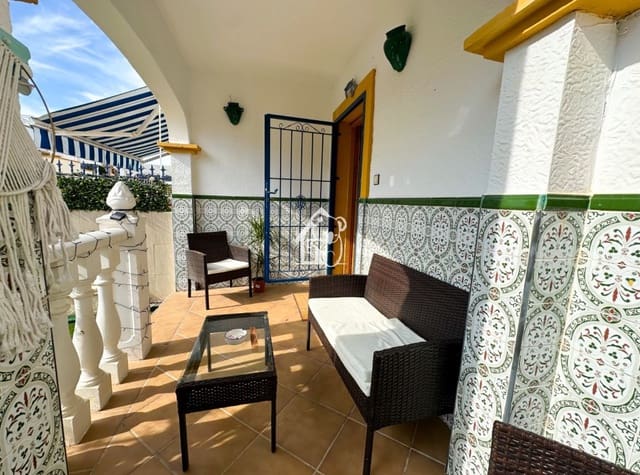 3 camera da letto Villa da affittare in El Chaparral - La Siesta - La Torreta, Torrevieja con piscina garage - 1.400 € (Rif: 10145621)