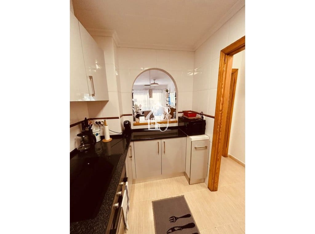 3 sypialnia Apartament przy plaży na sprzedaż w Torrevieja - 249 000 € (Ref: 10154481)
